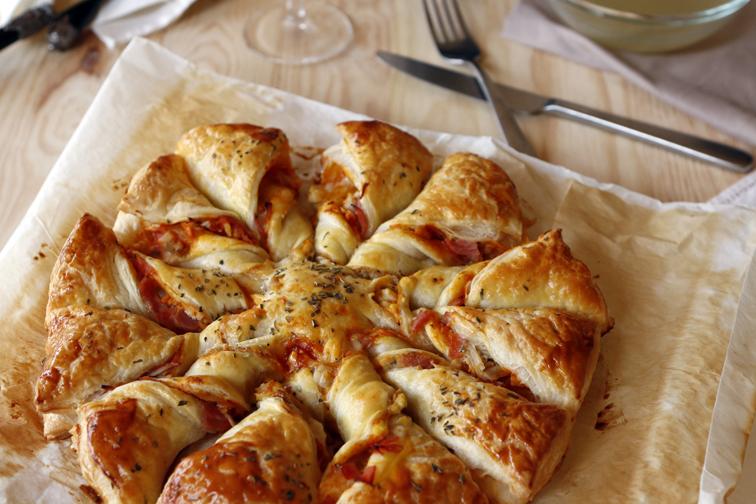 Flor de hojaldre salada 33