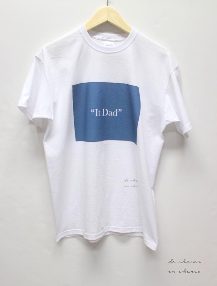 camiseta hombre it dad rectangulo www.decharcoencharco.com