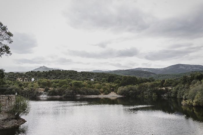 Boda de Israel y Raquel al aire libre en madrid