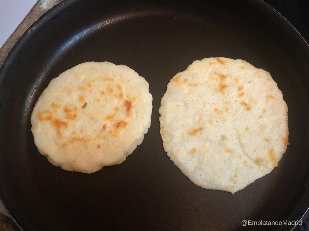 Armando las arepas