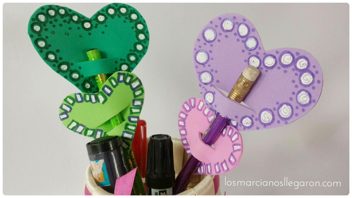 Decoracion de lapices corazones