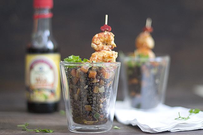 Ensalada de lentejas beluga y gambas