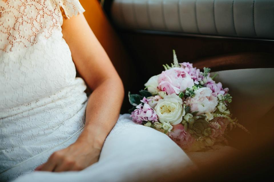 Una boda al aire libre en All Lovely Party - Fotografías Volvoreta Bodas