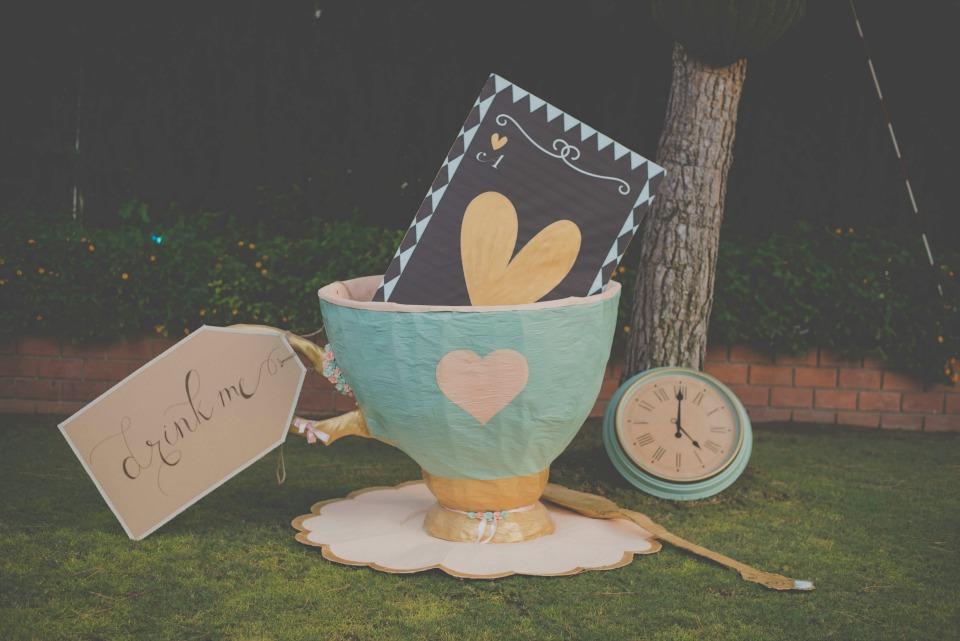 Wonderland wedding en All Lovely Party