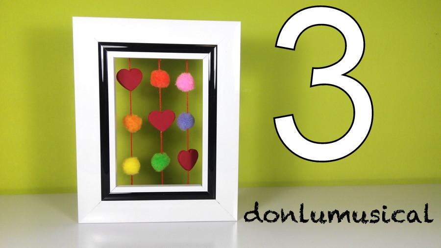 manualidades san valentin cuadro corazones pompones