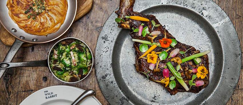 Homelifestyle-Magazine-Hotel-The-Wild-Rabbit-eating