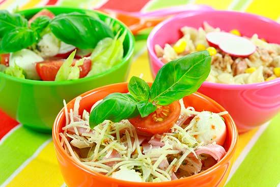 Cuencos-de-ensaladas-varias