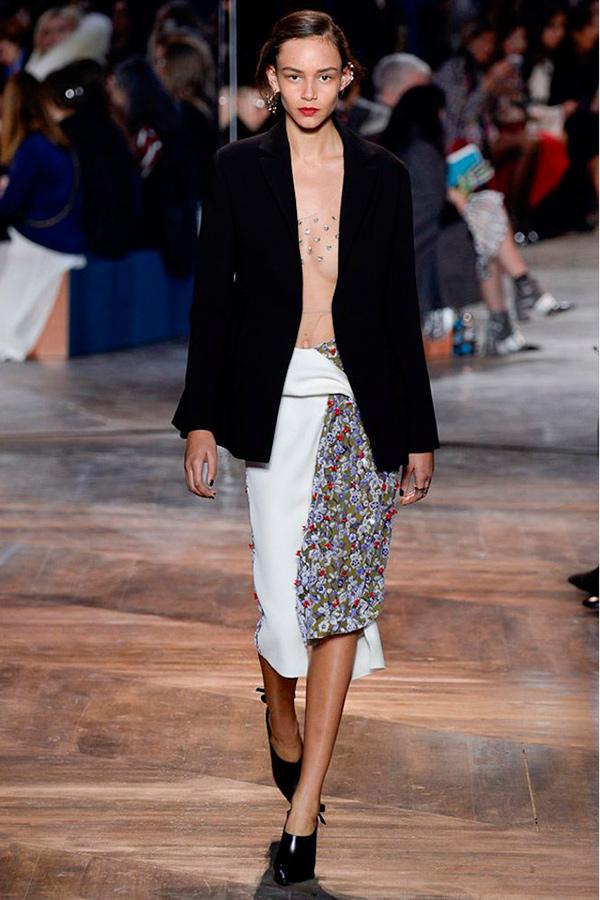 christian_dior_pasarela_787634806_683x