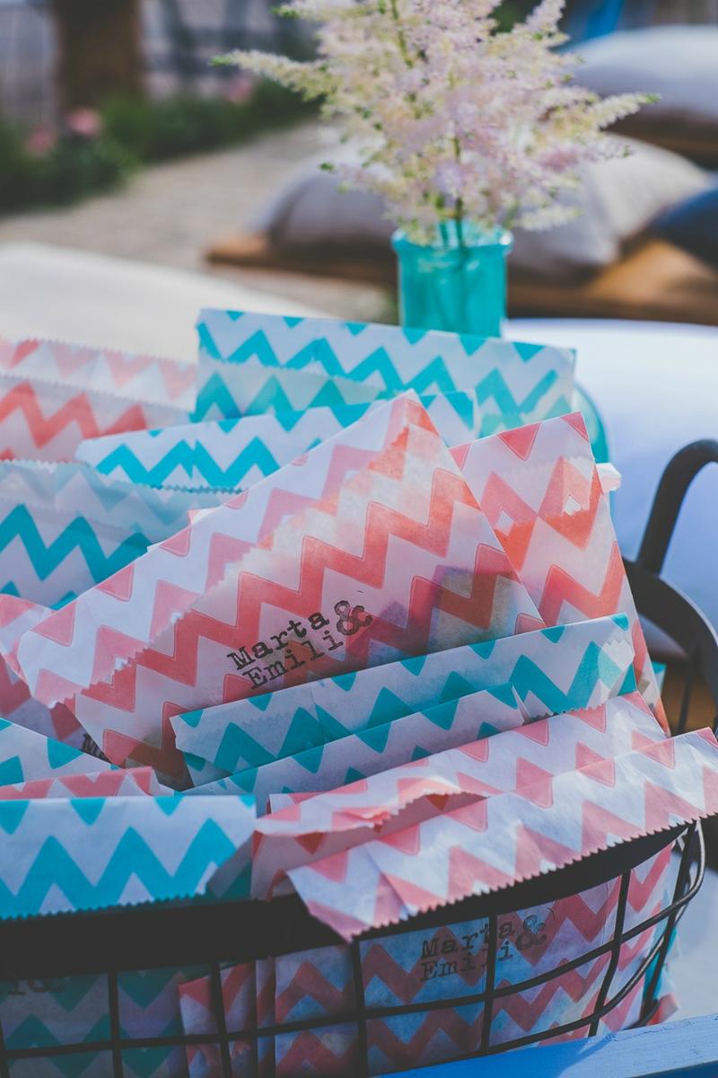 Una boda veraniega en colores azules, rosa y melocotón en All Lovely Party