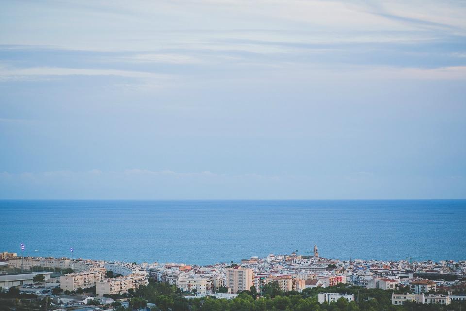 Una boda veraniega en colores azules, rosa y melocotón en All Lovely Party