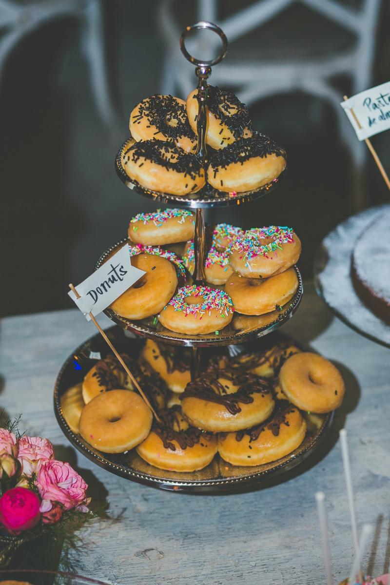 Una boda veraniega en colores azules, rosa y melocotón en All Lovely Party