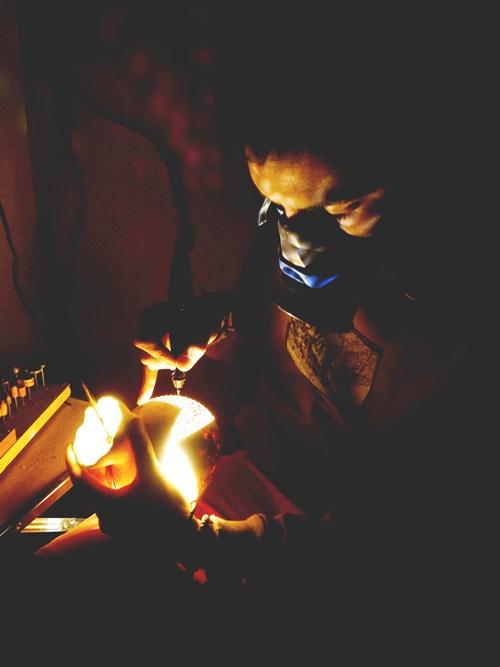 Artesanía con calabazas lámparas originales llenas de misterio 3