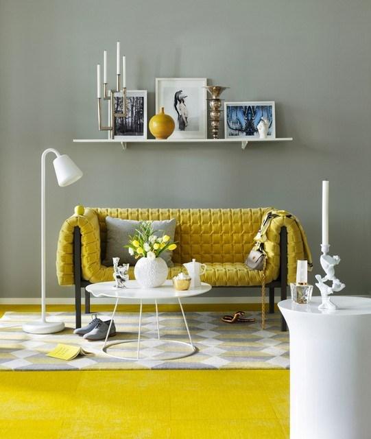 sofa-y-alfombra-color-mostaza