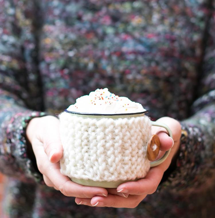 DIY: cubre tazas de punto súper fácil 