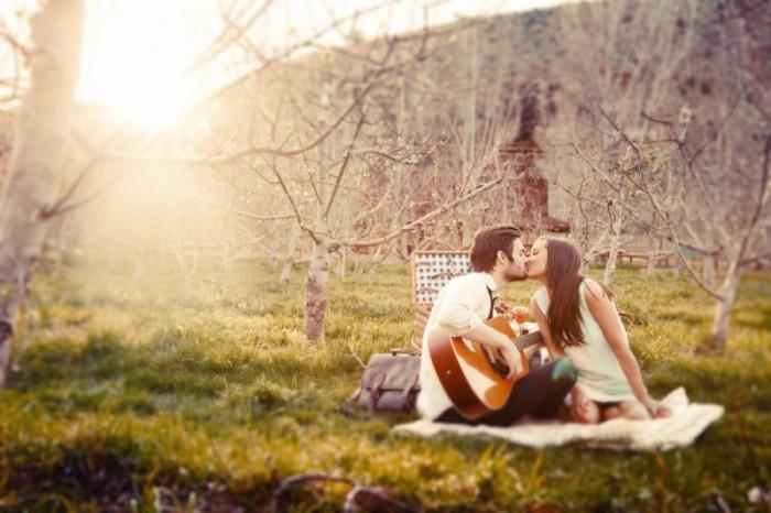 preboda con guitarra y picnic