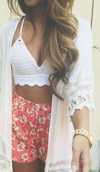 #street #style lace crop top @wachabuy: 