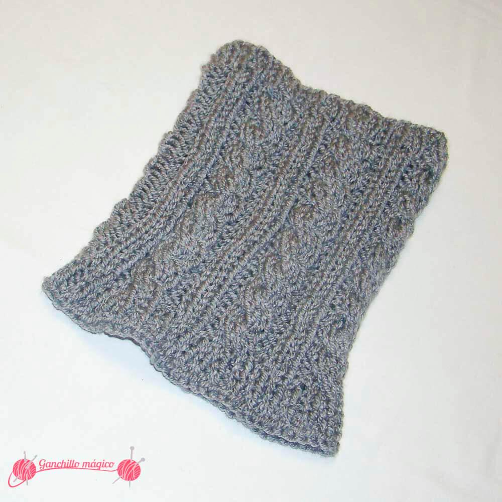 Cuellos fáciles en punto gris trenzado