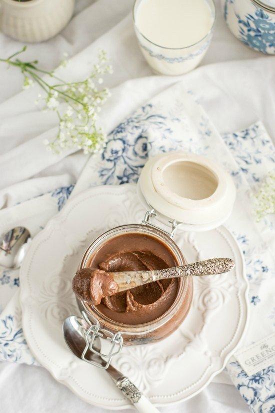 Crema de chocolate y avellanas casera 4