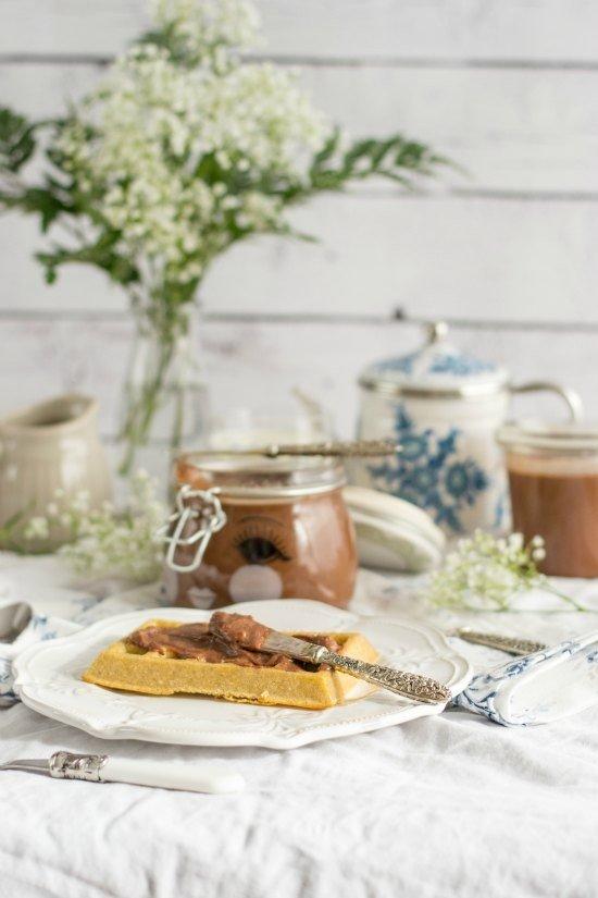 Crema de chocolate y avellanas casera 5