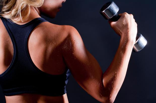 Rutina de ejercicios en casa para brazos tonificados