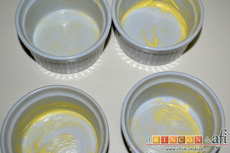 Pudin de chocolate a la Parisien, pintar con mantequilla los recipientes para horno