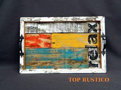 Bandeja de madera reciclada