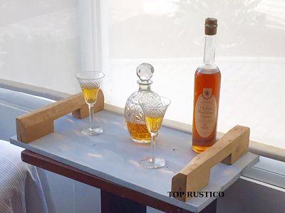 Bandeja de madera sencilla