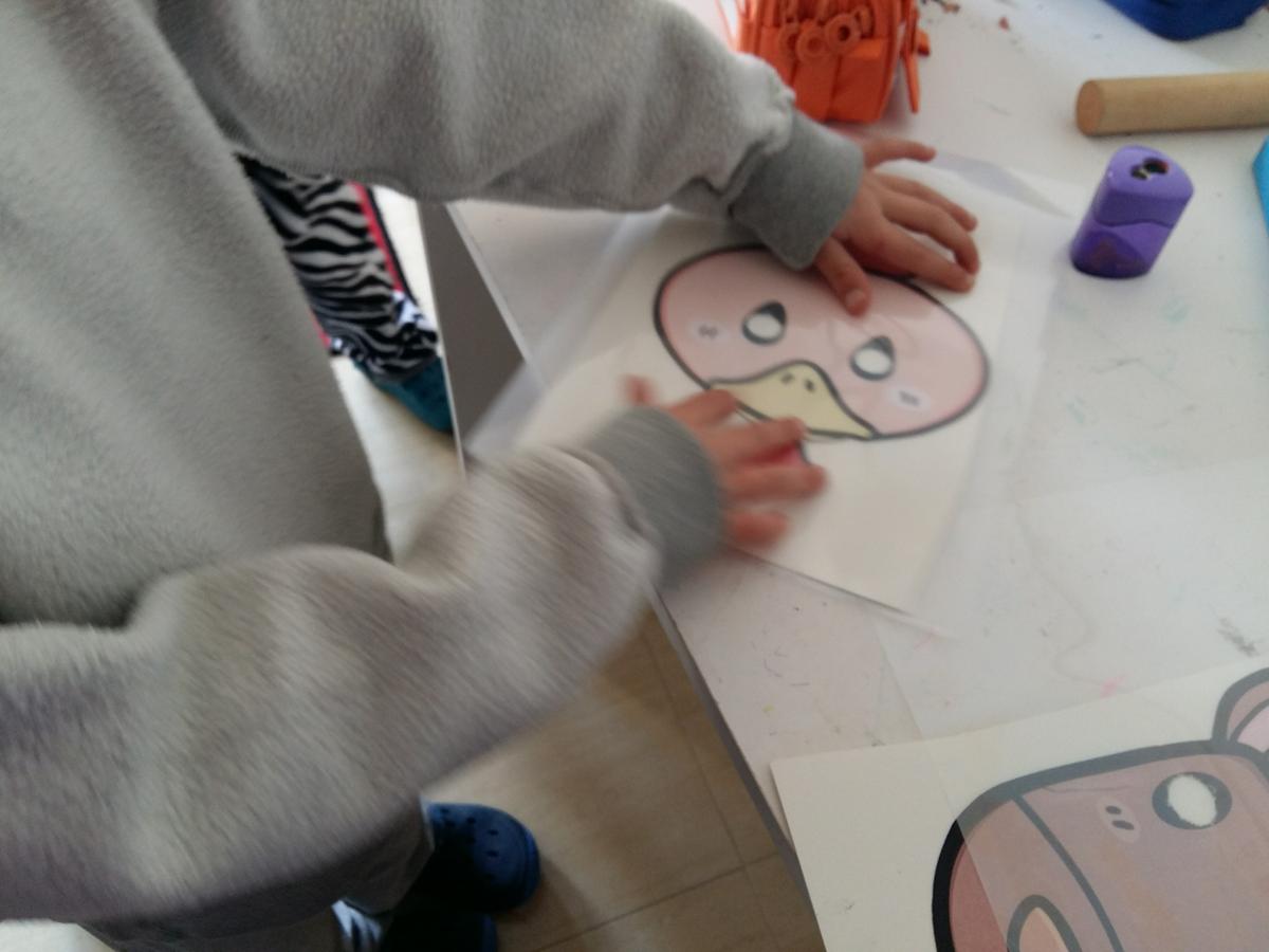 caretas plastificando