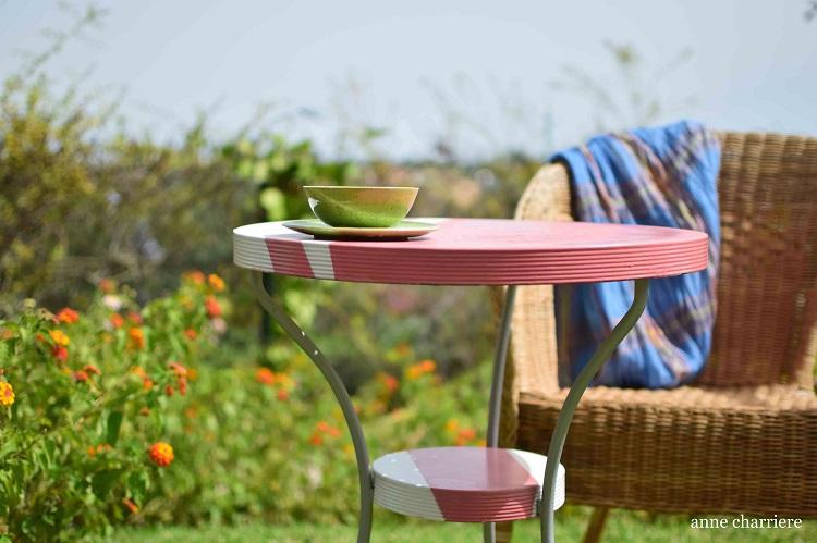 mesa de hierro con pintura en spray 4