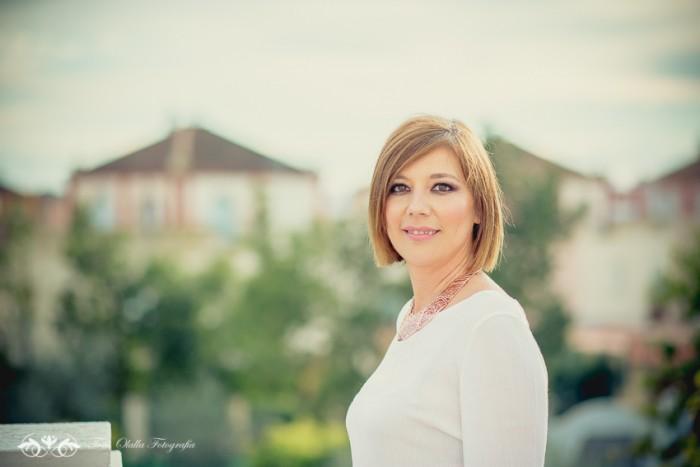 Look con Falda Rosa Plisada