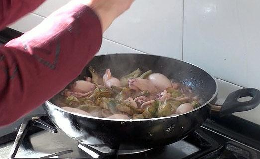 Calamares con Alcachofas44