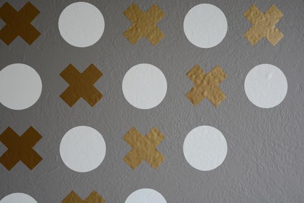 diy_corazon_pared_adhesivo_2