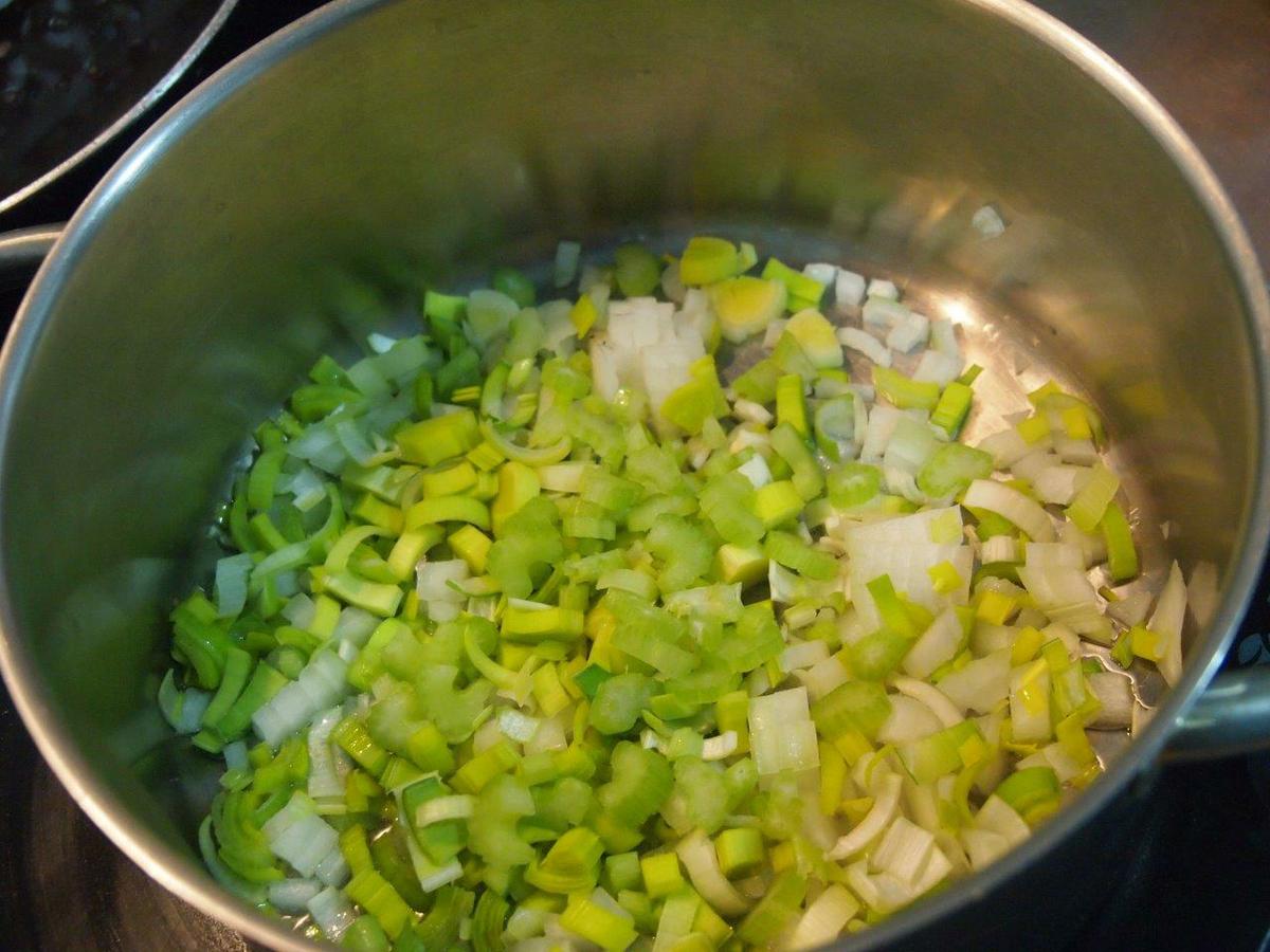 Sofrito para Crema de calabaza, garbanzos y flores de coliflor