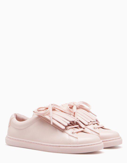 Deportivos flecos STRADIVARIUS 29,95€