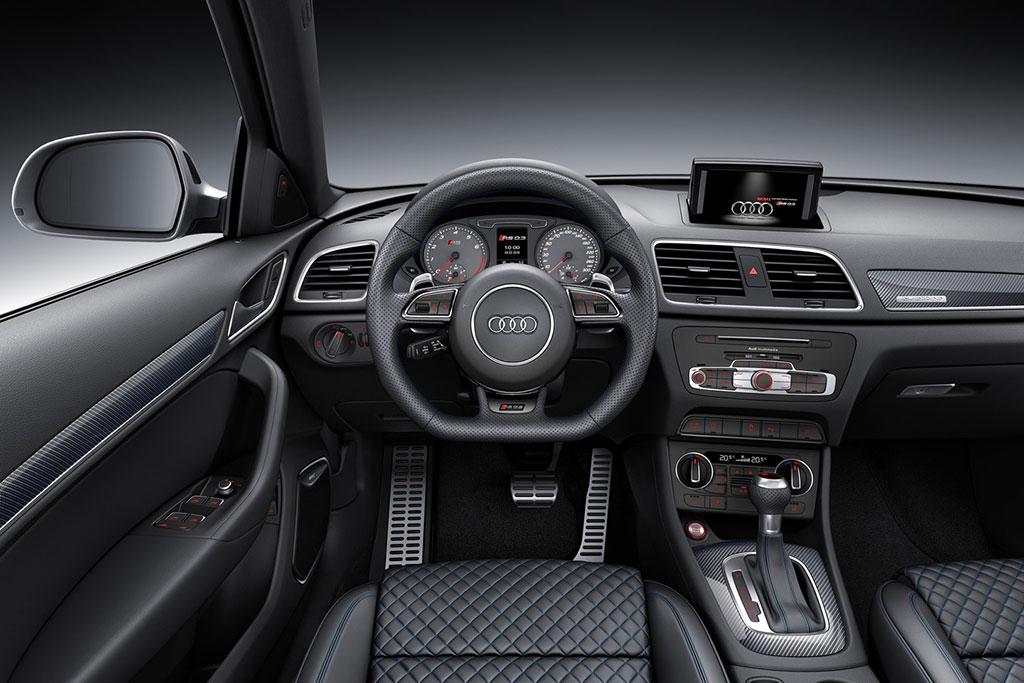 Audi RS Q3 interior