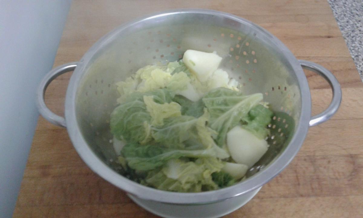 Col y patata hervida para trinxat de col