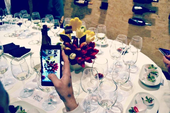 El Balcón de Alicia, Kachonwaa, cata, maridaje, fresas, chocolate, Noches de Vino y Fresas, brindis, Estilo para hombre, El blog de Cruella,