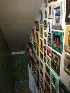 escalera parte de cuadros terminada