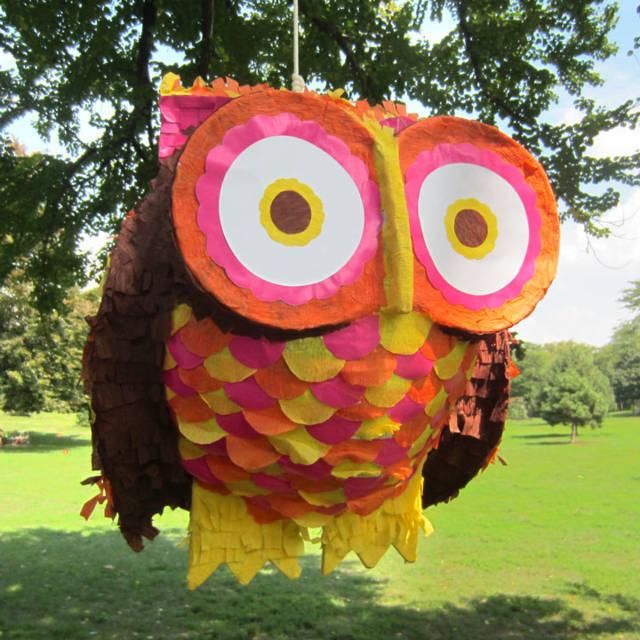 Piñata con forma de buho para niño