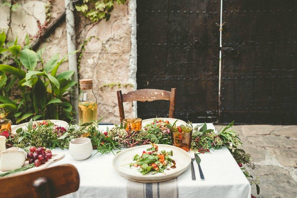 Breath in the autumn air en All Lovely Party