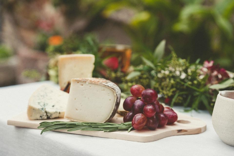 Breath in the autumn air en All Lovely Party