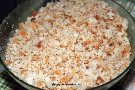 migas: trocear-el-pan-y-mojarlo-un-poco