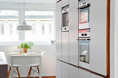 09-kitchen-ideas-chair-eames