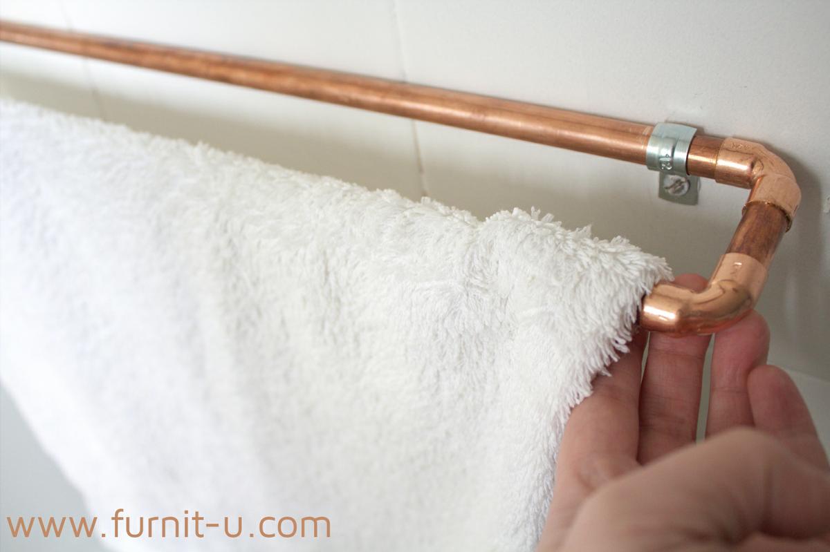 Accesorios de baño - Toallero DIY en cobre detalle