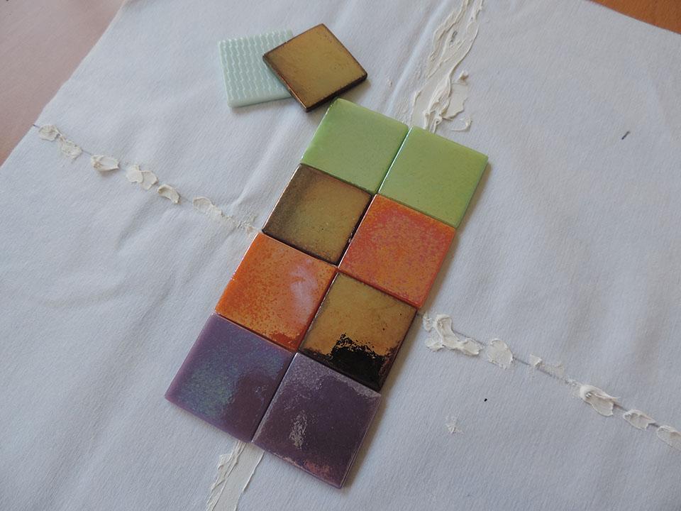 mantel individual con teselas pegar teselas