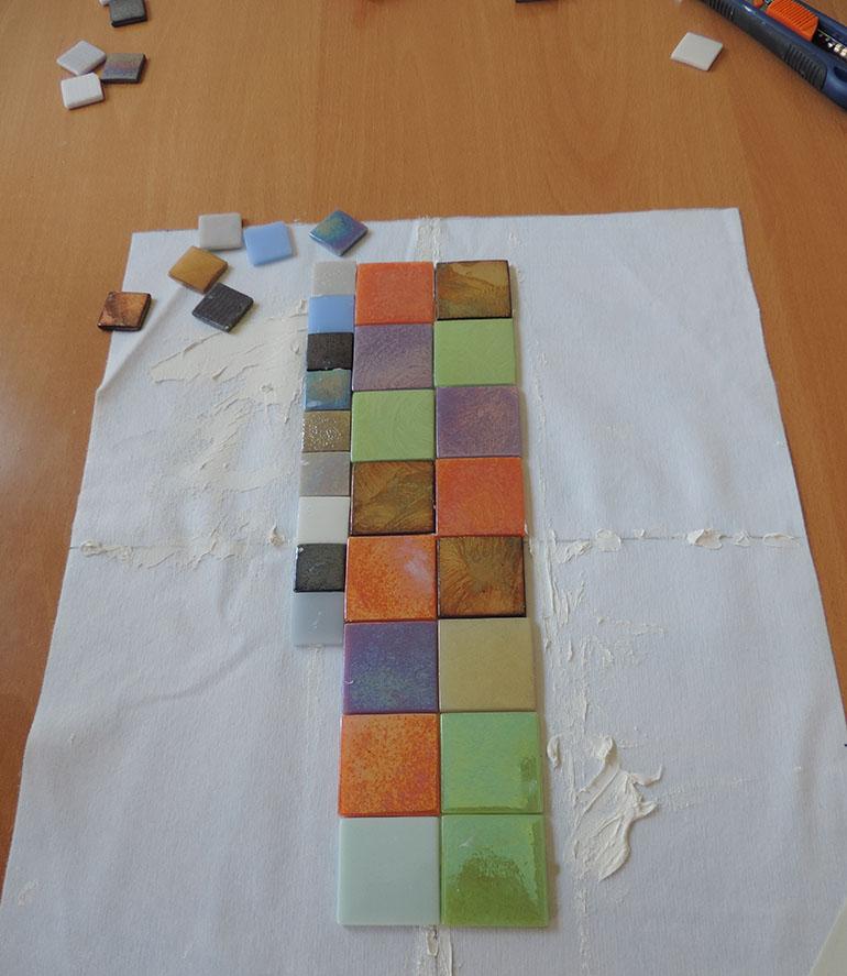 mantel individual con teselas colocar piezas