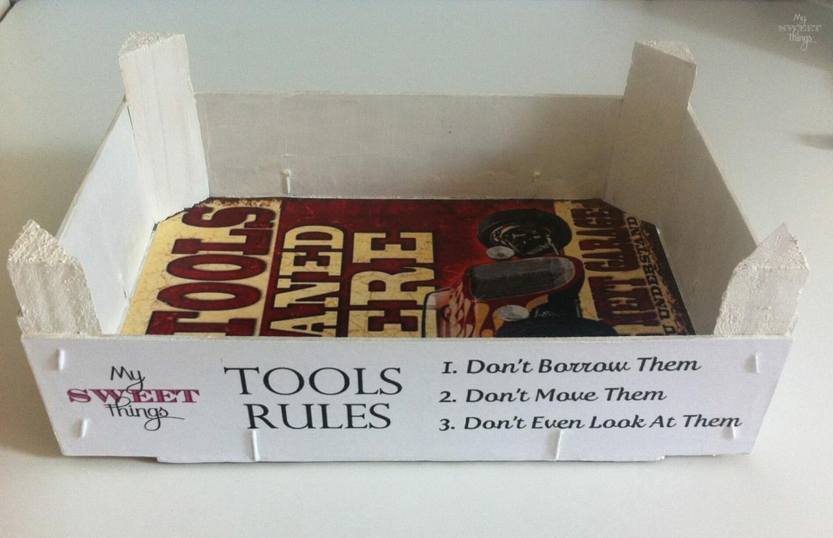 Como convertir una caja de fresas en una caja de herramientas | Via www.sweethings.net