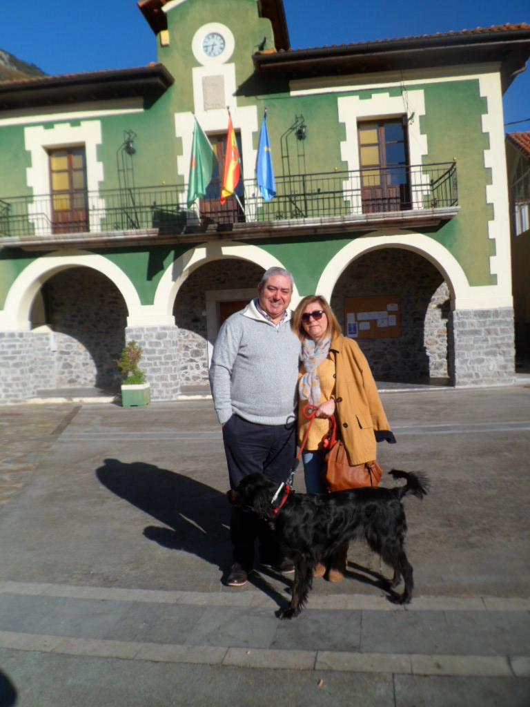 "Con los abuelos en Villanueva de Sto Adriano"