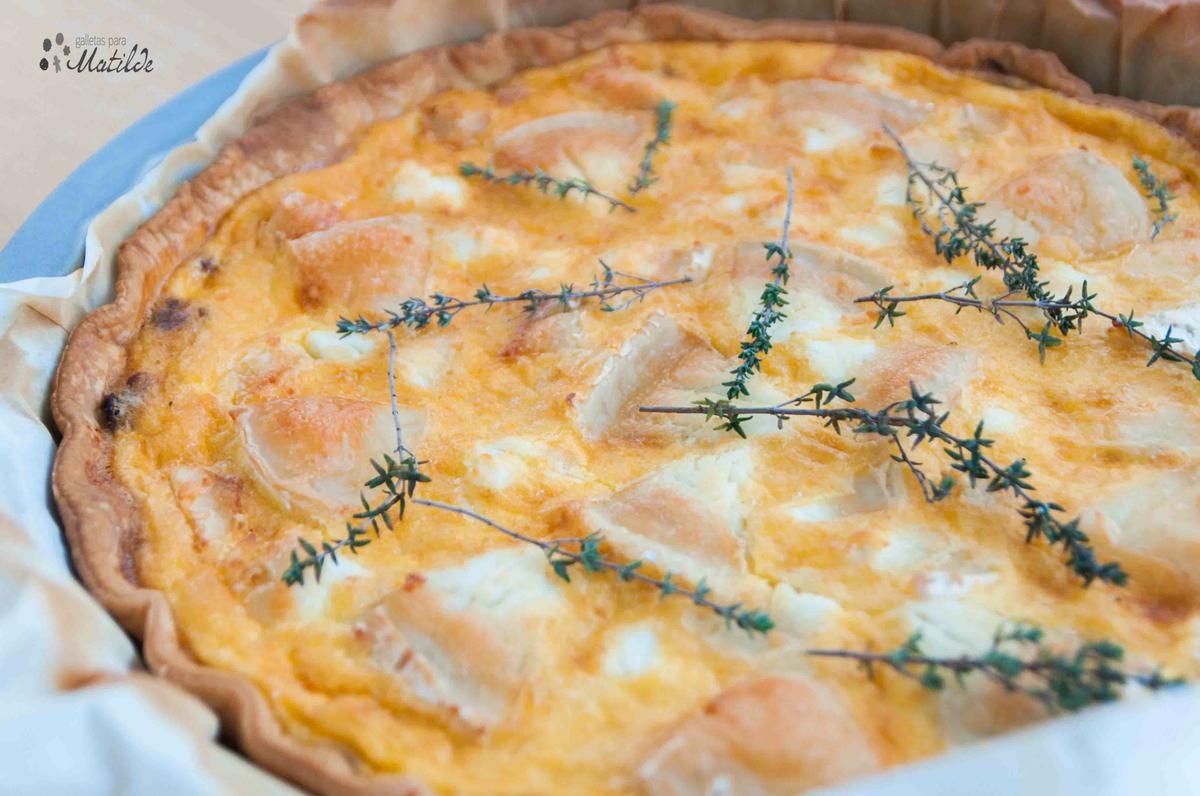 Tarta de cebolla caramelizada y queso de cabra