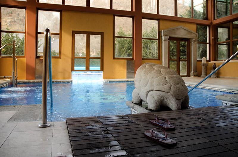 HOMELIFESTYLE-MAGAZINE-Escapada-Valle-de-Aran-Termas-Baronia-de-Les-Aguas-Sulfuradas